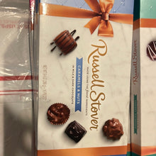 Load image into Gallery viewer, Russell Stover
