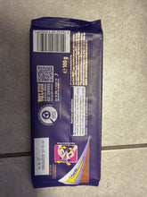 將圖片載入圖庫檢視器 Cadbury Dairy Milk Winter Wonderland 100g

