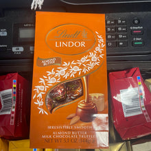 Load image into Gallery viewer, Lindt Lindor
