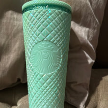 画像をギャラリービューアに読み込む, 2024 Starbucks
