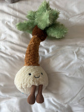 गैलरी व्यूवर में इमेज लोड करें, Jellycat - Pammie Palm Tree
