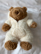 गैलरी व्यूवर में इमेज लोड करें, Jellycat - Bartholomew Bear All in one Outfit
