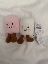गैलरी व्यूवर में इमेज लोड करें, Jellycat- Amuseables Pink &amp; White Marshmallows
