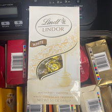 將圖片載入圖庫檢視器 Lindt Lindor - White
