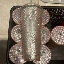 Cargar imagen en el visor de la galería, Starbucks 2023 Pink Pearl Jeweled Grande 24 oz Tumbler with Straw
