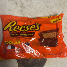 Load image into Gallery viewer, Reese’s
