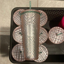 Cargar imagen en el visor de la galería, Starbucks 2023 Pink Pearl Jeweled Grande 24 oz Tumbler with Straw
