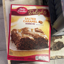 Load image into Gallery viewer, Betty Crocker
