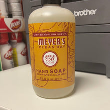 Cargar imagen en el visor de la galería, Mrs. Meyers Clean Day
