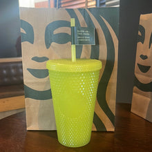 गैलरी व्यूवर में इमेज लोड करें, Starbucks 16 oz Studded Tumbler Double Wall Glow in the Dark Black Light UV Slime Green Cold Cup 2022
