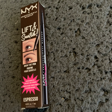 將圖片載入圖庫檢視器 NYX
