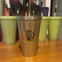 Cargar imagen en el visor de la galería, Starbucks Gold Studded Tumbler 2022 Fall Winter Holiday Bling (16 oz - Grande)
