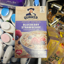 Load image into Gallery viewer, Quaker Instant Oatmeal Blueberry Strawberry
