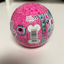 將圖片載入圖庫檢視器 L.O.L. Surprise!
