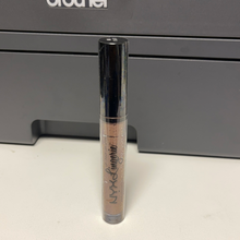 將圖片載入圖庫檢視器 NYX
