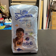 將圖片載入圖庫檢視器 Huggies Little Swimmers
