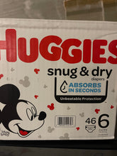 將圖片載入圖庫檢視器 Huggies Snug and Dry Box

