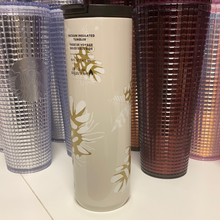 Cargar imagen en el visor de la galería, Starbucks Holiday 2020 Stainless Insulated Pinecone Tumbler 16oz
