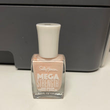 Load image into Gallery viewer, Sally Hansen
