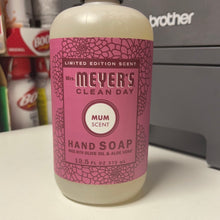 將圖片載入圖庫檢視器 Mrs. Meyers Clean Day
