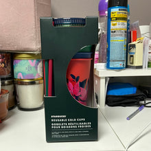 गैलरी व्यूवर में इमेज लोड करें, Starbucks 2021 24oz. Reusable Holiday Cold Cups - 5 Pack
