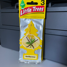 画像をギャラリービューアに読み込む, Little Trees
