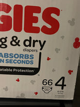 गैलरी व्यूवर में इमेज लोड करें, Huggies Snug and Dry Box
