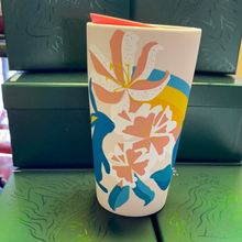 이미지를 갤러리 뷰어에 로드 , 2021 Starbucks Easter Edition
