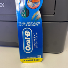 Load image into Gallery viewer, Oral-B
