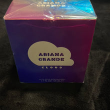 將圖片載入圖庫檢視器 Ariana Grande
