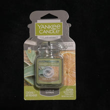 Load image into Gallery viewer, Yankee Candle
