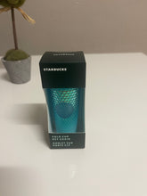 Load image into Gallery viewer, Starbucks Spring 2023 Collection Starbucks Glacier Blue Studded Ombre Tumbler Key Chain Cup
