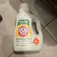 Load image into Gallery viewer, Arm &amp; Hammer
