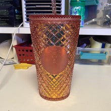 Cargar imagen en el visor de la galería, Starbucks 2021 Winter Holiday Jeweled Tumbler Cold Cup 16oz Rose Gold Christmas
